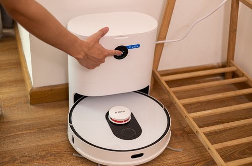 国货崛起破垄断 小米有品黑科技家电，激光雷达导航与自动化引领智能生活新篇章